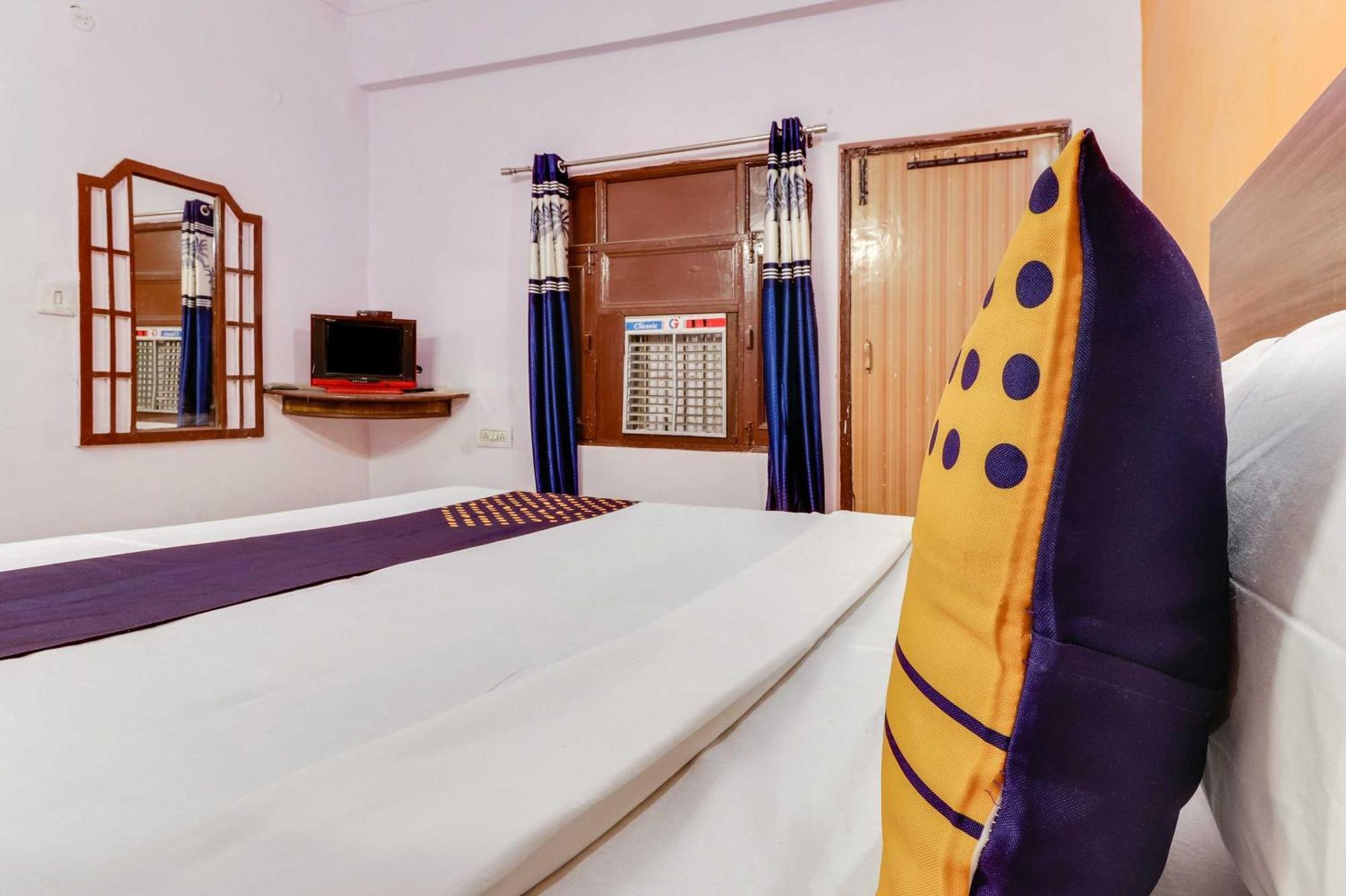 Hotel Bhaskar By Grb Ghaziabad Buitenkant foto