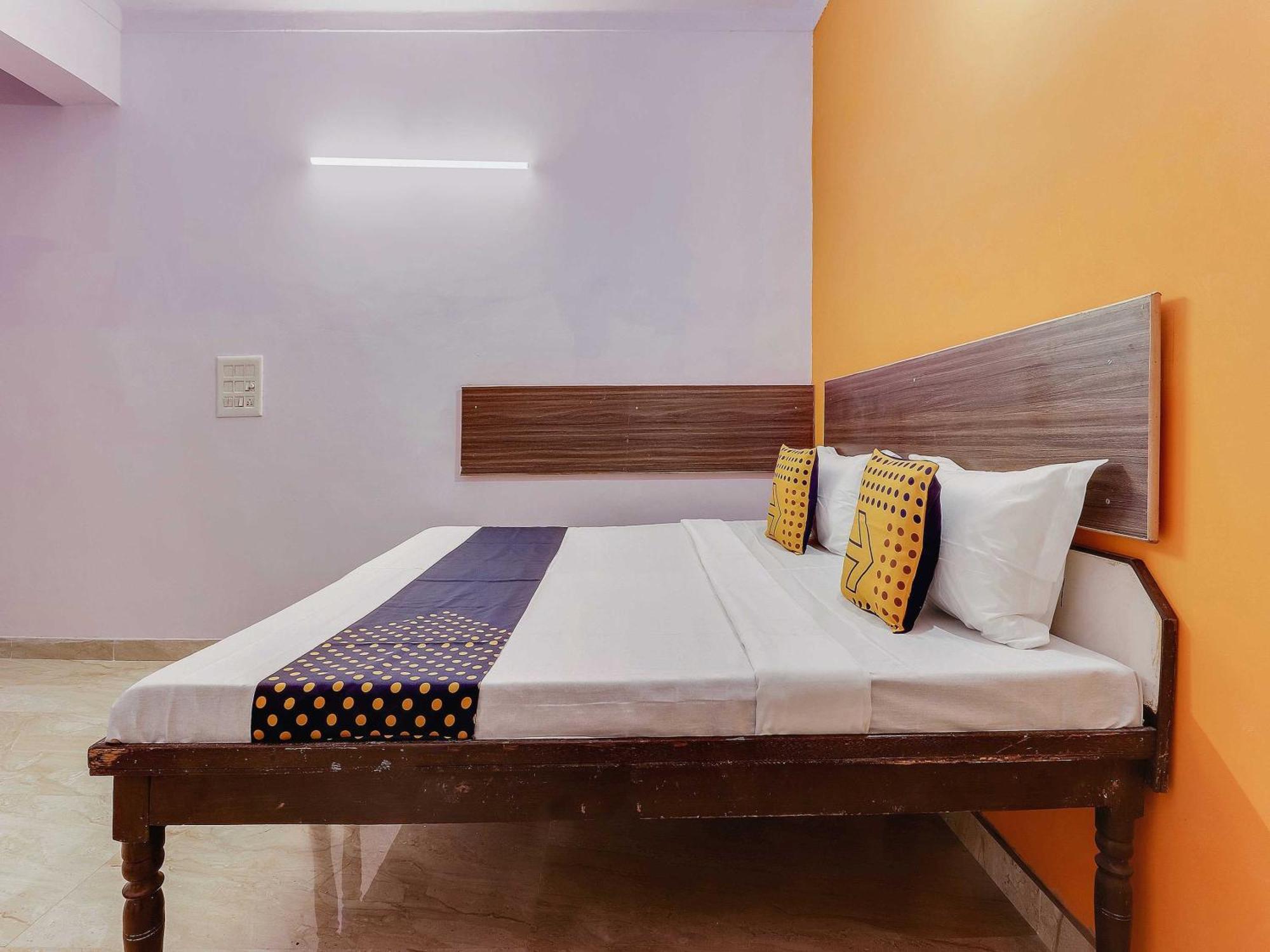 Hotel Bhaskar By Grb Ghaziabad Buitenkant foto