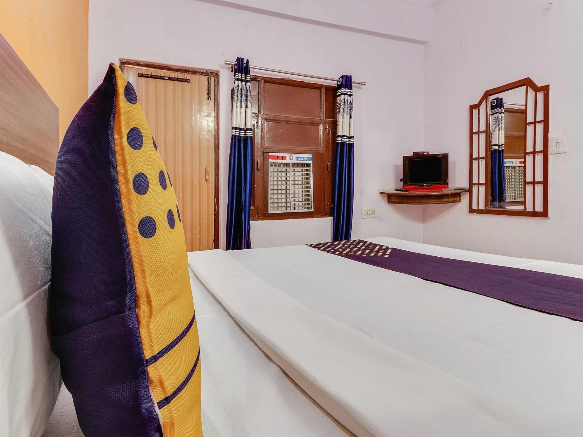 Hotel Bhaskar By Grb Ghaziabad Buitenkant foto