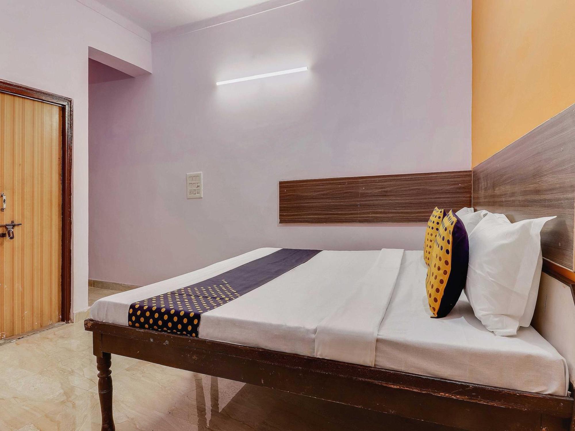 Hotel Bhaskar By Grb Ghaziabad Buitenkant foto