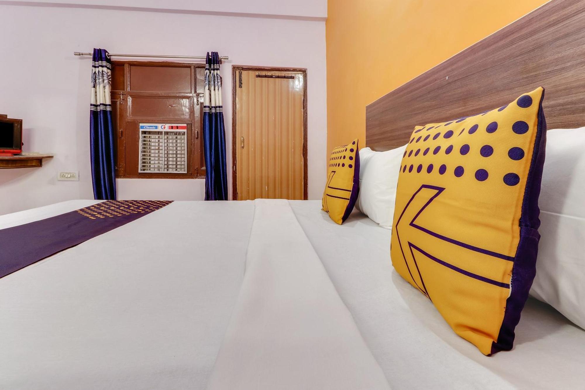 Hotel Bhaskar By Grb Ghaziabad Buitenkant foto