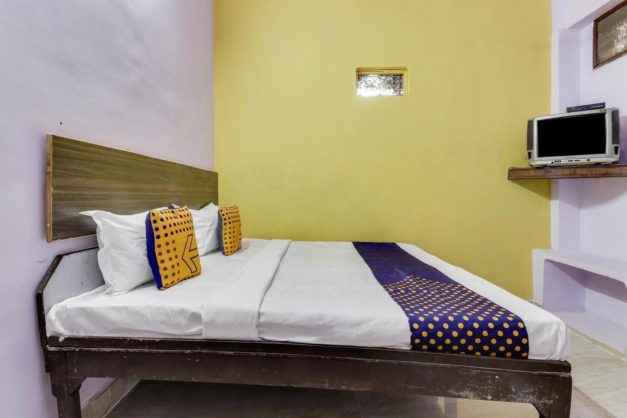 Hotel Bhaskar By Grb Ghaziabad Buitenkant foto